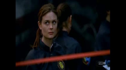 Booth And Bones Kiss Me