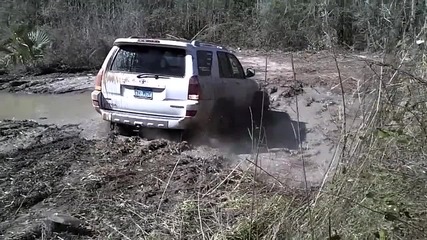 Nissan Pathfinder vs Toyota 4runner