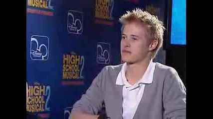 High School Musical 2 Dvd Podcast In Londo