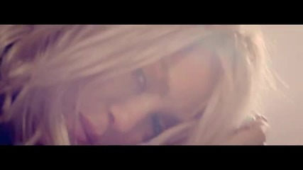 Shakira - Addicted To You