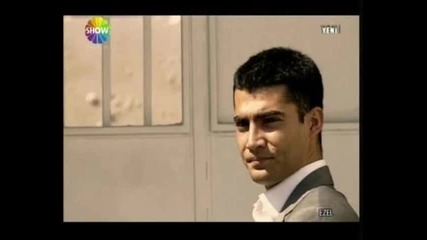dj akman ezel