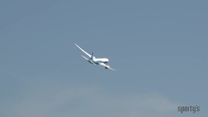 Boeing 787 Dreamliner Landing at Airventure Oshkosh