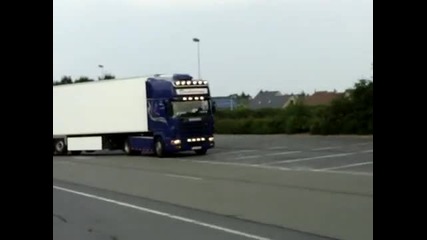 Scania 164l 580 V8 