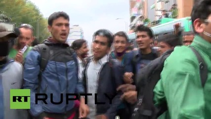 Nepal: Desperate crowd turns on police after bus ticket failurex