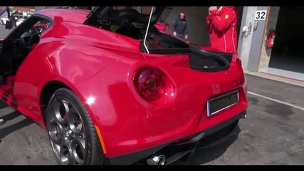 Alfa Romeo 4c - Exhaust Sounds on the Track
