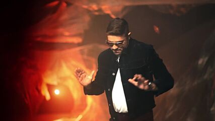 Mc Stojan feat. Viki Eftimova - Emirati (official Video).mp4