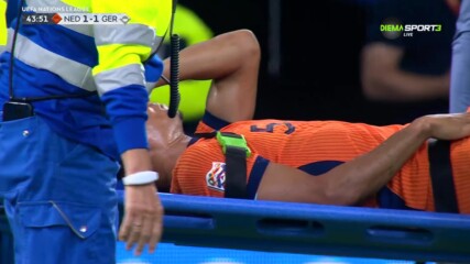 Изнесоха Аке на носилка