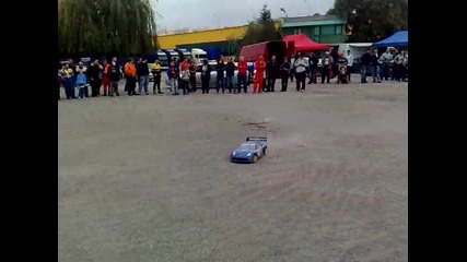 лудата количка Nissan 350z