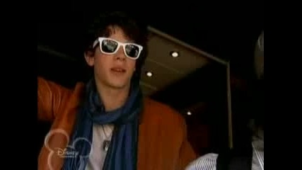 Jonas Brothers - Dream On ~ S01e015~ * Living The Dream * 
