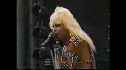 Motley Crue - Merry Go Round