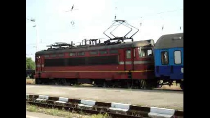 влак Бдж 43 546 заминава от гара Разград