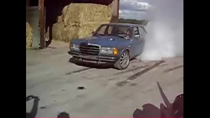 Mercedes Diesel Burnout W123 