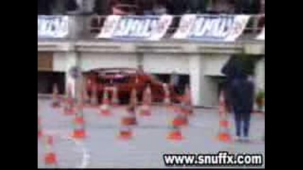 Ferrari Блъсна Човек