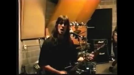 Annihilator - Knight Jumps Queen
