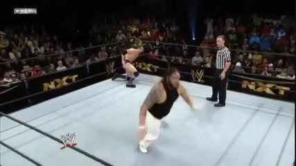 Bray Wyatt - Running Splash to corner