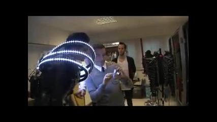 Tom and Bill - Getting Their Welcome To Humanoid City Tour Clothes [hq]