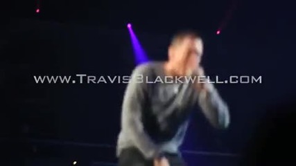 Eminem ft. Rihanna - Love the way you lie Live at E3 in Los Angeles 