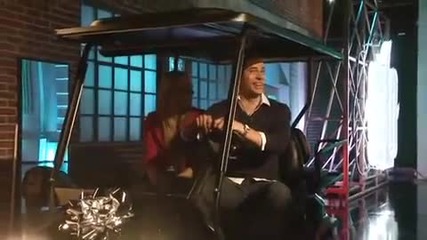 Chuck, Zachary Levi и Yvonne Strahovski в шоуто Lopez Tonight 