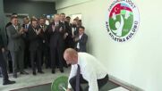НА ШЕГА: Ердоган предизвика азербайджанския си колега да вдигне щанга (ВИДЕО)
