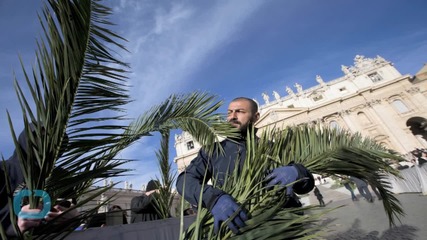 Worshippers Throng to Jerusalem and Bethlehem Sites for Palm Sunday in Holy Land