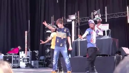 Austin performing Shawty Shawty (oc Fair Preshow)