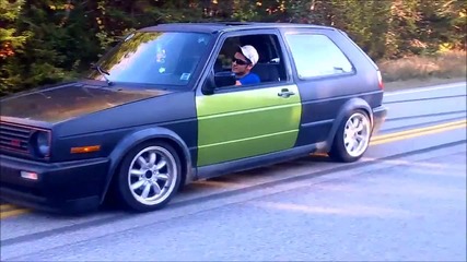 Golf ll на пътя , пази се .