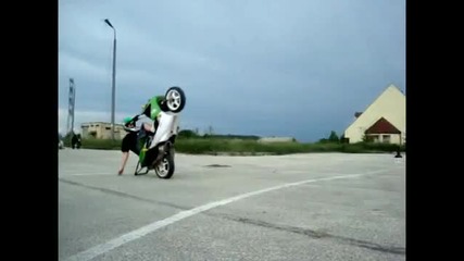 Stunt s Yamaha areox !!!!