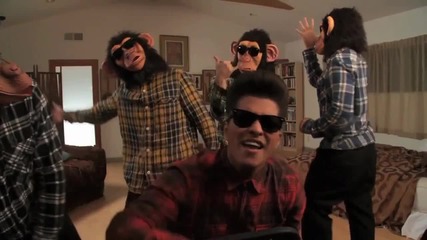 Bruno Mars - The Lazy Song [official Video] (високо качество)