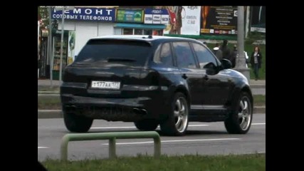 Porsche Cayennes in Russia