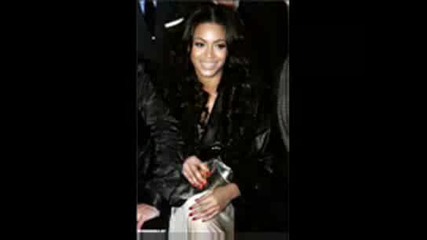 # ~ Beyonce In Versage Fashion Show ~ #