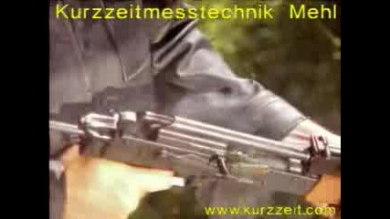 Стрелба С Ак - 47 на забавен кадър