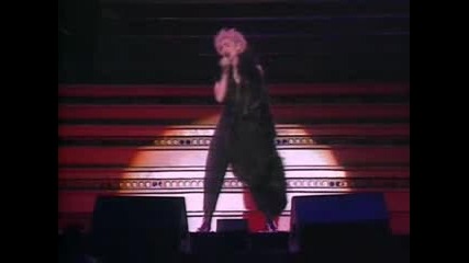Madonna Whos That Girl Tour 10