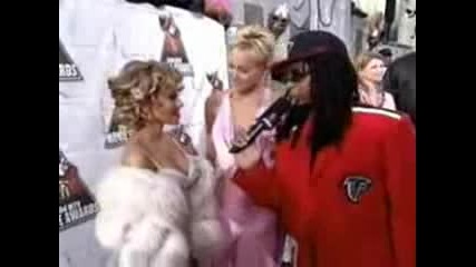 Christina Aguilera Movie Awards 2004 Red Carpet 06 - 10 - 04