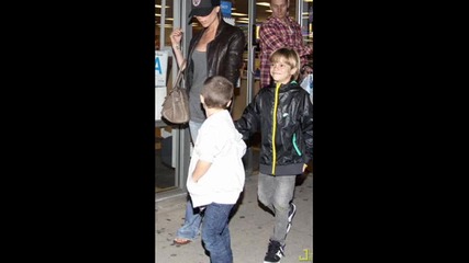 Brooklyn, Romeo and Cruz Beckham 