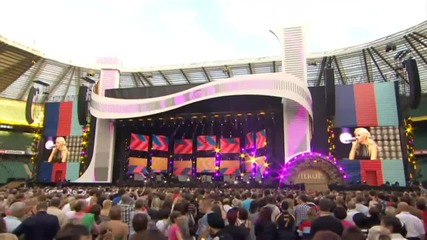 Pixie Lott - Turn It Up ( Cfh 2010 ) 