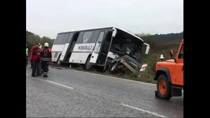 Семейство загина в зверска катастрофа край Шумен