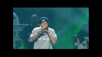 Eminem - Lose yourself (live @ 2003 Grammy awards) 
