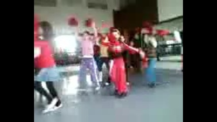 Video s na6iq klas - momi4etata