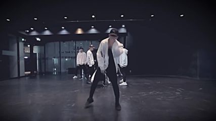 Mirrored Stray Kids District 9 Dance Practice