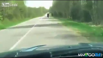 Две руски пиянки на скутер