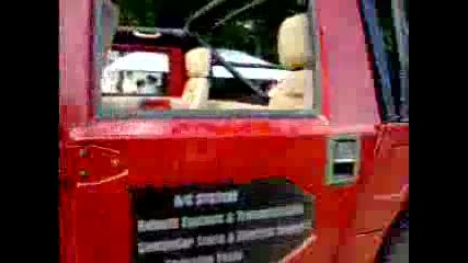 Сащ срещу Япония Hummer H1 vs 2 Wrx