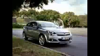 Реклама - Opel Astra Gtc Куче Изтривалка