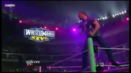 Гробаря и Трите Хикса се върнаха в Raw 21/02/11 За първи път във вибокса :) 