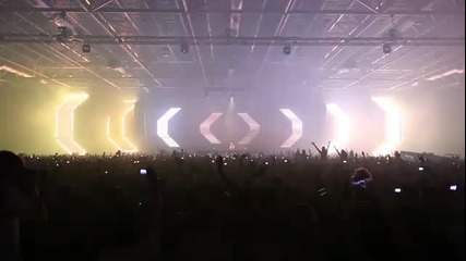 Energy The Network 2011 Tiesto Opening Show and his track Club Life (las Vegas Intro) 