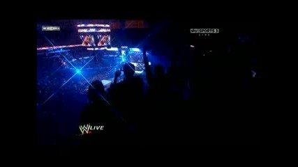 Wwe Raw 14.11.11 Mick Foley Се Завръща И Скалата Се Завръща и Му Прави Натиска на Скалата