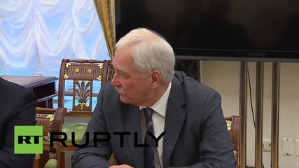 Russia: Putin meets with Security Council to discuss Syrian conflict