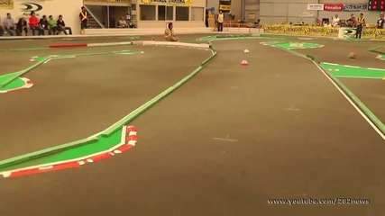 Страхотна гонка на коли играчки