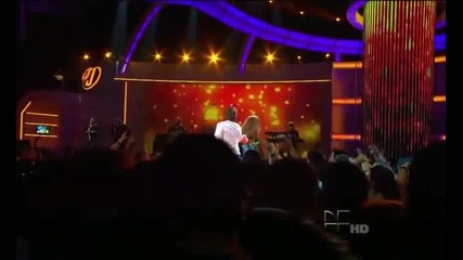 Marta Sanchez and Carlos Baute - Colgando En Tus Manos ( Live) 