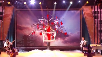 Demi Lovato - Skyscraper_rascacielo (live At Alma Awards 2011)