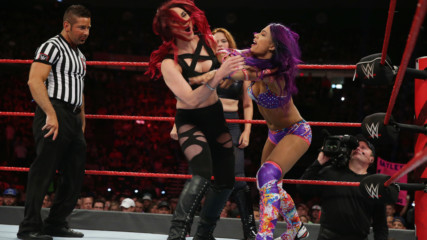 Bayley & Sasha Banks vs. Samantha Simon & Karen Lundy: Raw, July 23, 2018